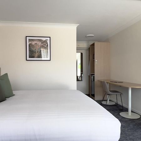 The Phoenix Artesian Spa Resort And Accommodation モーリー エクステリア 写真