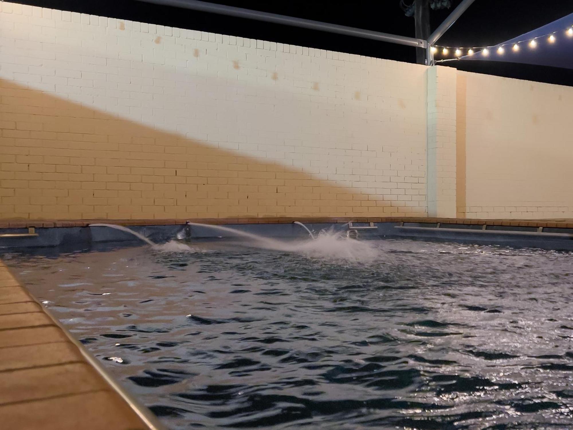 The Phoenix Artesian Spa Resort And Accommodation モーリー エクステリア 写真